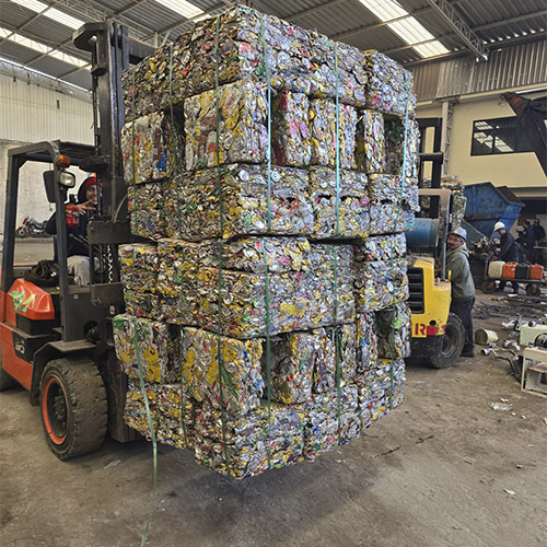 Empilhadeira com fardo